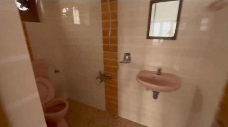 Bathroom, kuttoor 4 Bedroom 2100 Sq.Ft. Independent House In Kuttoor Thrissur 9734169