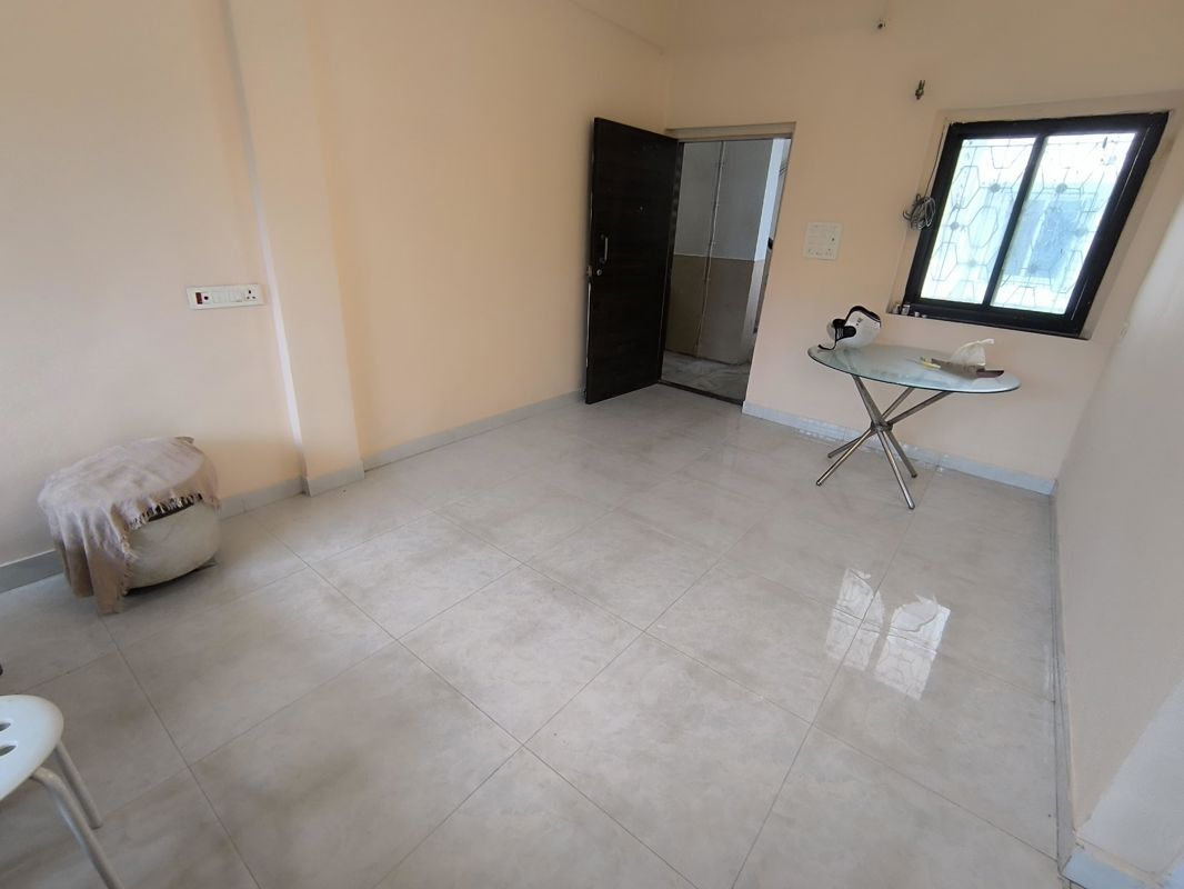 2 BHK + Pooja Room,Study Room Apartment For Rent in Juhu Azad Nagar CHS