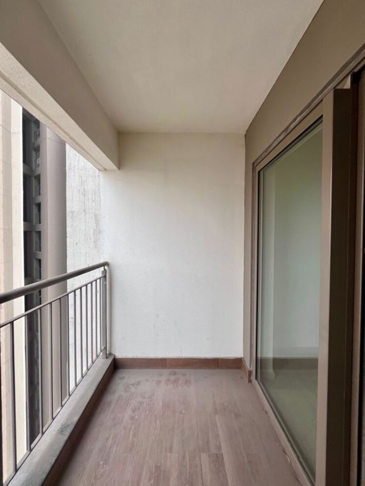 Room, kalpataru-paramount-a 2 Bedroom 900 Sq.Ft. Apartment In Kapur Bawdi Thane 9734187