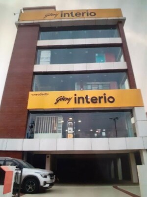  Showroom For Rent in SVR Sri Balaji Bagh, Benz Circle