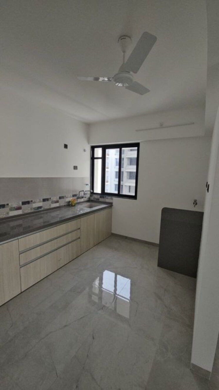 Kitchen, unique-youtopia 3 Bedroom 1000 Sq.Ft. Apartment In Kharadi Pune 9734205