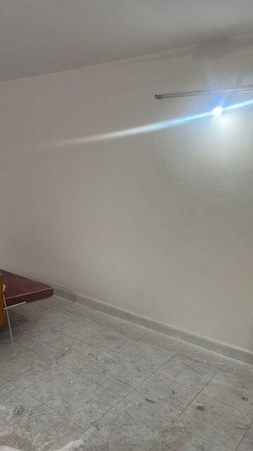 Room in 3.5 BHK Apartment at Mutha Hermes Drome Phase I, Viman Nagar – for Rent