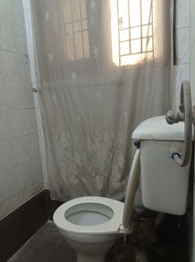 Bathroom, sector 5 3 Bedroom 1350 Sq.Ft. Apartment In Sector 5 Panchkula 9734154