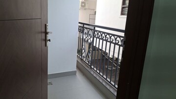 Balcony in 1 BHK Builder Floor at Sector 38 – for Rent