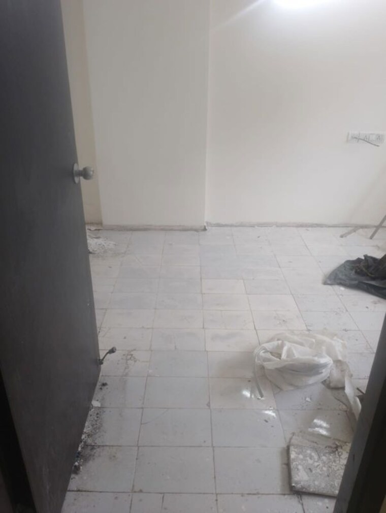 Bathroom, lodha-splendora 1 Bedroom 450 Sq.Ft. Apartment In Ghodbunder Road Thane 9734349