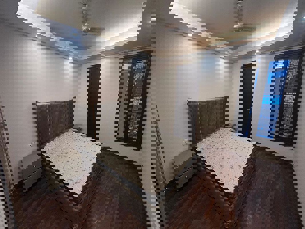 3 BHK + Pooja Room,Servant Room,Study Room,Extra Room Apartment For Rent in Safdarjung Development Area