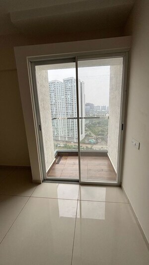 Room in 2.5 BHK Apartment at Yashwin Orizzonte, Kharadi – for Sale