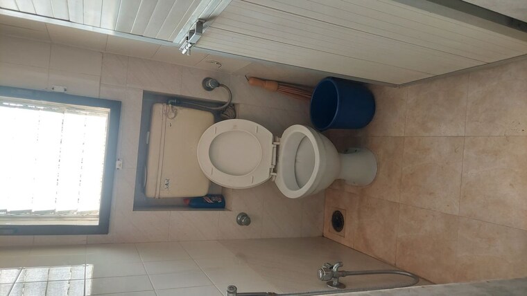 Bathroom, golden-star-chs 1 Bedroom 540 Sq.Ft. Apartment In Santacruz East Mumbai 9734440