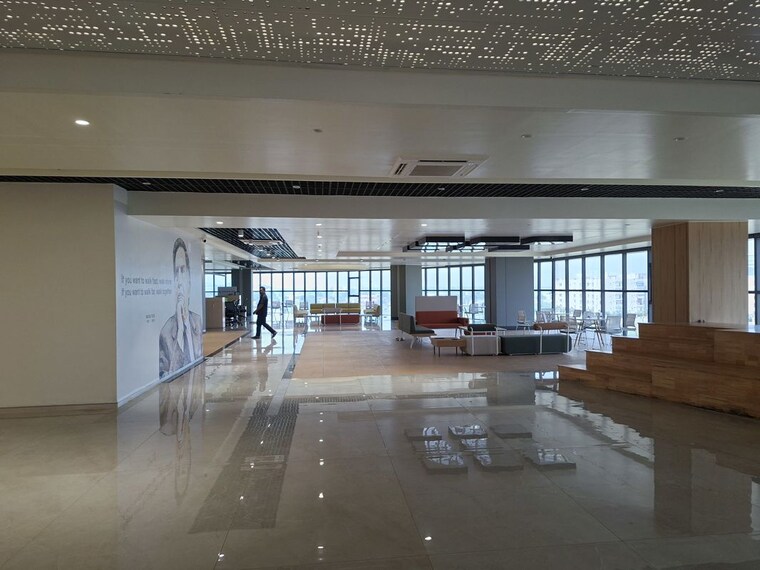  Parking, mayuri-tech-park Commercial Office Space in IT/SEZ 2568 Sq.Ft. In Mangalagiri Vijayawada 9734644