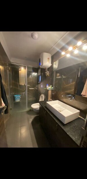 Master Bedroom in 3.5 BHK Builder Floor at The Grand, Sector 52 – for Sale