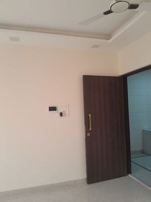 Room in 2 BHK Apartment at Amar Shree Krupa CHS, Borivali East – for Rent