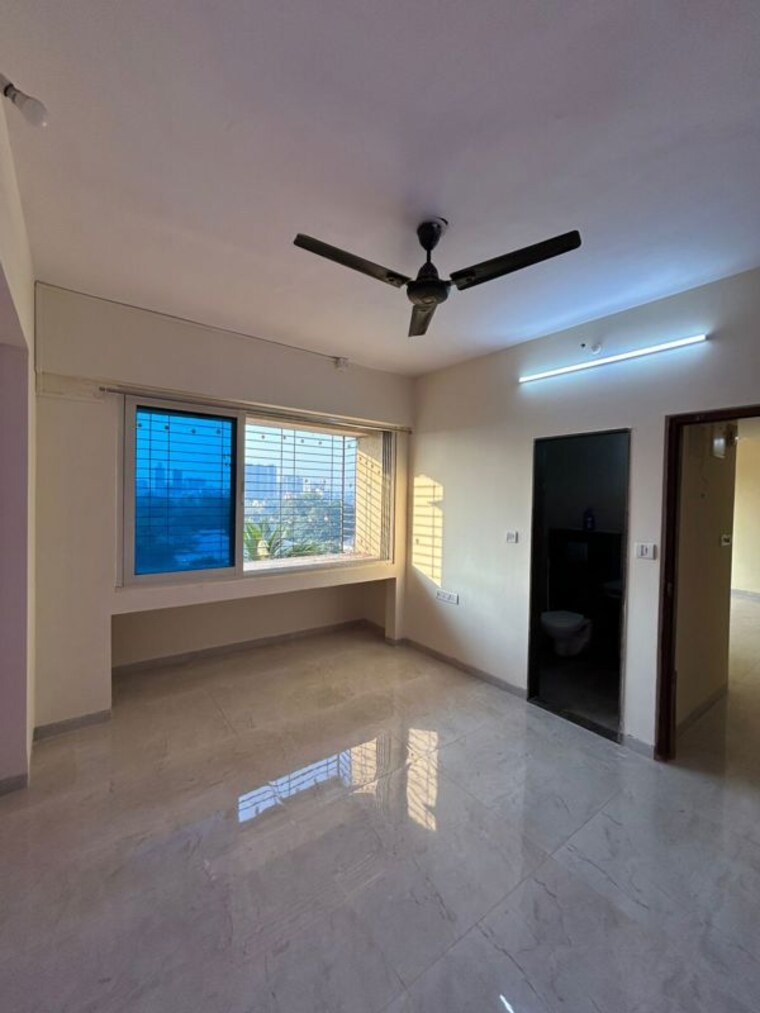 Room, hubtown-heaven 1 Bedroom 400 Sq.Ft. Apartment In Matunga Mumbai 9734794