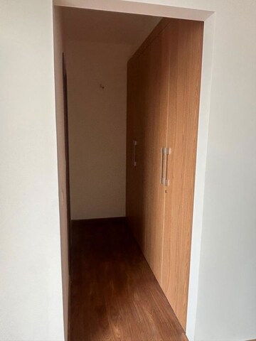 Furnished Amenities in 4 BHK Villa at Godrej Golf Links Crest, Sector 27 Yamuna Expressway – for Rent