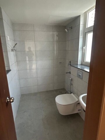 Bathroom in 4 BHK Villa at Godrej Golf Links Crest, Sector 27 Yamuna Expressway – for Rent