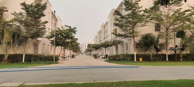 Exterior View, godrej-golf-links-crest 4 Bedroom 3068 Sq.Ft. Villa In Sector 27 Yamuna Expressway Greater Noida 9734784