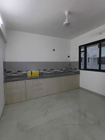 Room in 2 BHK Apartment at Unique Youtopia, Kharadi – for Sale