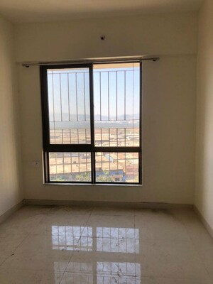 Room in 1 BHK Apartment at Dosti Greater Thane, Kalher – for Sale