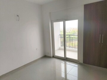 Room in 2 BHK Apartment at Ajnara Panorama Facing F1, Sector 22 Yamuna Expressway – for Rent