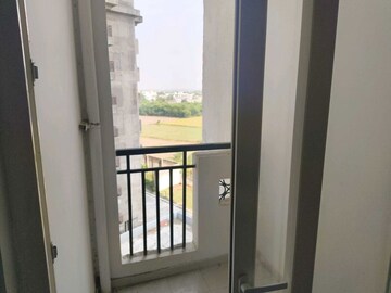 Room in 2 BHK Apartment at Ajnara Panorama Facing F1, Sector 22 Yamuna Expressway – for Rent