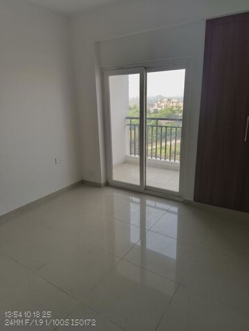 Room in 2 BHK Apartment at Ajnara Panorama Facing F1, Sector 22 Yamuna Expressway – for Rent