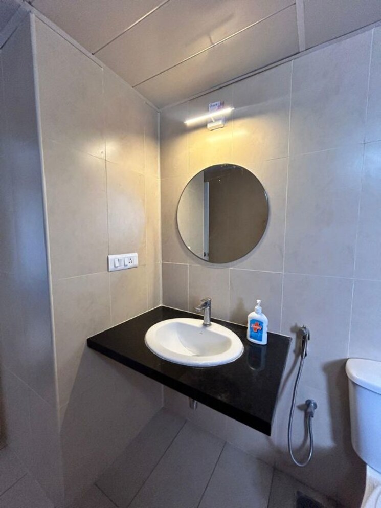 Bathroom, prestige-royale-gardens 2 Bedroom 1305 Sq.Ft. Apartment In Gantiganahalli Bangalore 9734988
