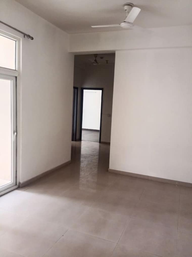 Room, mahagun-mywoods 2 Bedroom 960 Sq.Ft. Apartment In Sector 16c Greater Noida Greater Noida 9735018