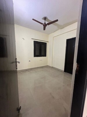 Room in 2.5 BHK Apartment at RPS Savana, Sector 88 – for Rent