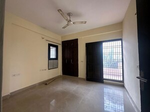 Room in 2.5 BHK Apartment at RPS Savana, Sector 88 – for Rent