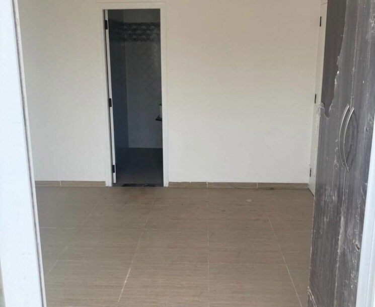 Room, sushma-valencia 3 Bedroom 1500 Sq.Ft. Apartment In International Airport Road Zirakpur 9728293