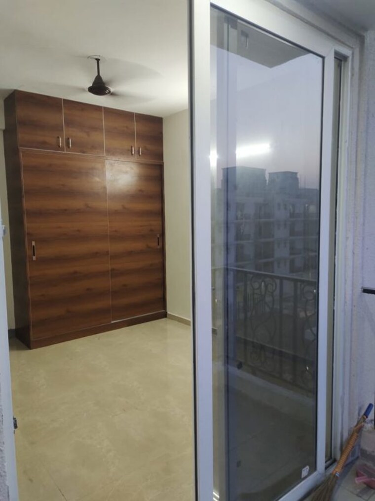 Room, signature-global-park-4-and-5 3 Bedroom 1120 Sq.Ft. Builder Floor In Sohna Sector 36 Gurgaon 9735249