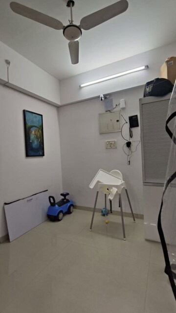 Master Bedroom in 2 BHK Apartment at Bhavya Supreme Annexe, Parel – for Rent