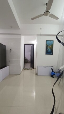 2 BHK + Extra Room Apartment For Rent in Bhavya Supreme Annexe