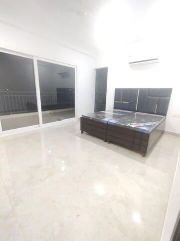Room in 3 BHK Apartment at Aura Homes, Patiala Road – for Rent