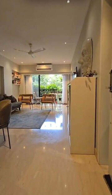 2 BHK Apartment For Rent in Nav Karan Apartment, Andheri West