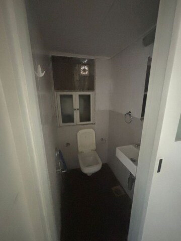 Bathroom in 1 BHK Apartment at Bandra West – for Rent