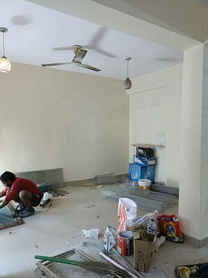 Room in 2 BHK Apartment at Patparganj – for Rent