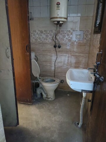 Bathroom in 2 BHK Apartment at Patparganj – for Rent