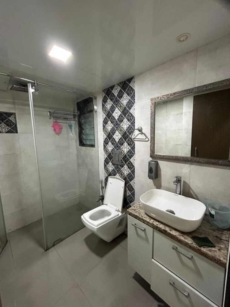 Bathroom, andheri-chs 2 Bedroom 670 Sq.Ft. Apartment In Andheri West Mumbai 9735765