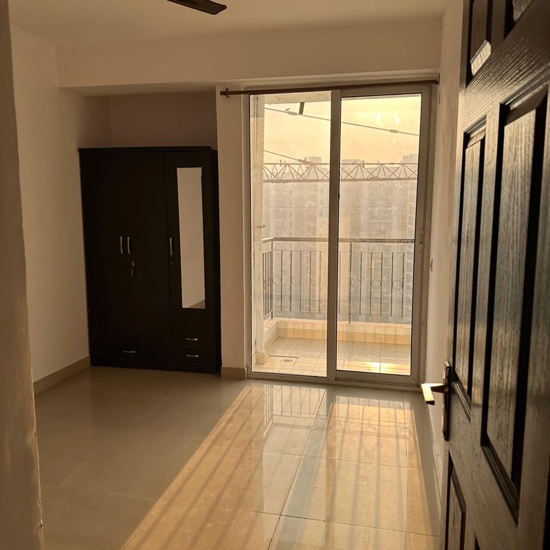 3 BHK 1361 Sq.Ft. Builder Floor in Rishi Market