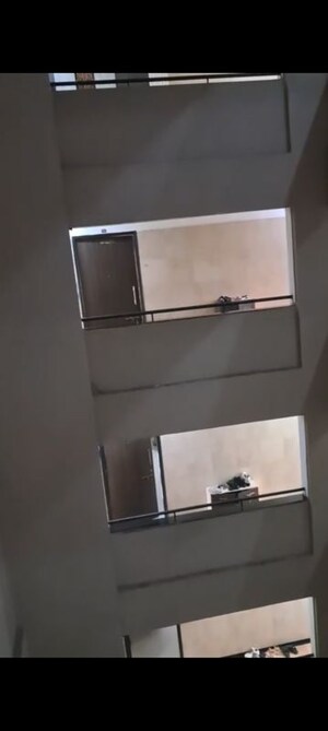 Furnished Amenities in 2 BHK Apartment at Kohinoor City Phase III, Kurla West – for Rent