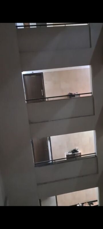 Furnished Amenities in 2 BHK Apartment at Kohinoor City Phase III, Kurla West – for Rent