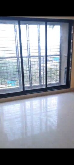 2 BHK + Study Room Apartment For Rent in Kohinoor City Phase III