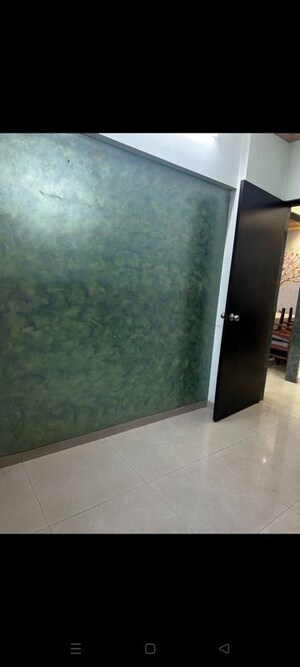 Furnished Amenities in 2 BHK Apartment at Yashraj Park CHS, Kasarvadavali – for Rent