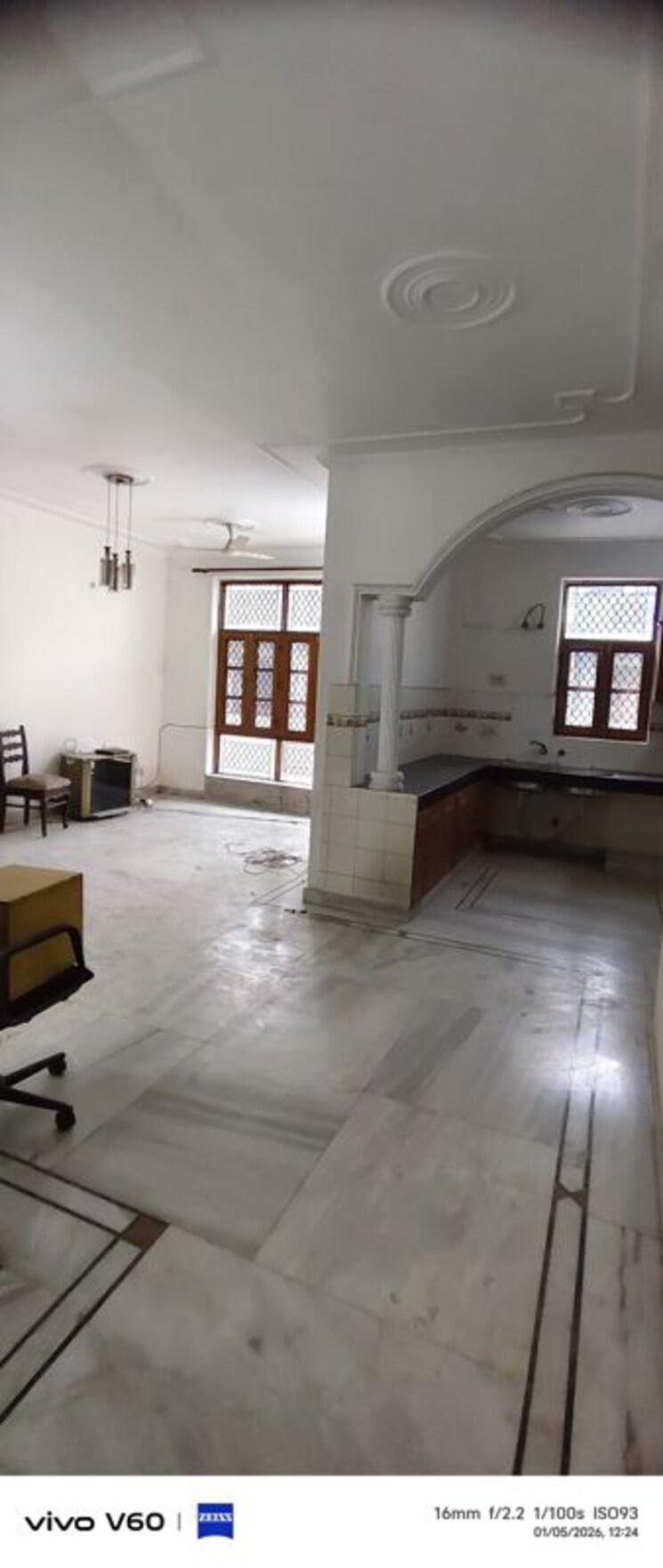  Parking, sai-homes-sector-49 3 Bedroom 162 Sq.Mt. Independent House In Sector 49 Noida 9736021