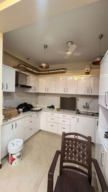 Master Bedroom in 3 BHK Apartment at Parsvnath Planet, Gomti Nagar – for Rent