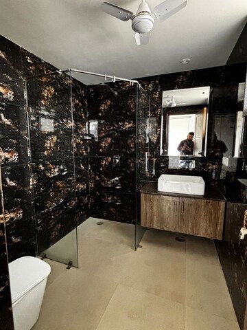 Gym in 3 BHK Builder Floor at Global Arcade, Sector 42 – for Rent