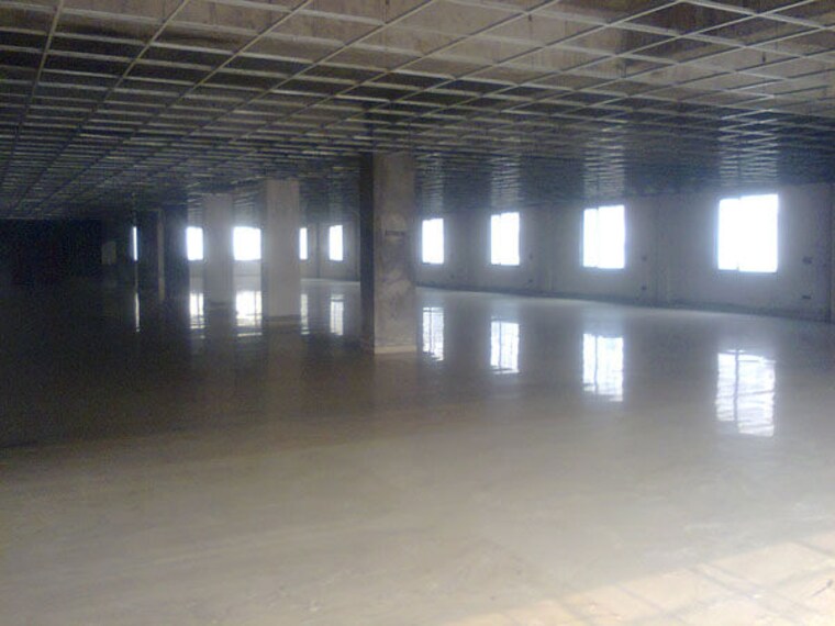  Parking, sector 63 Commercial Office Space 1700 Sq.Ft. In Sector 63 Noida 9736031