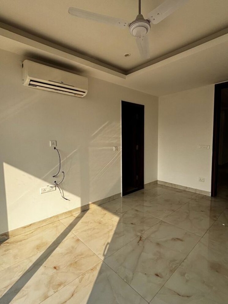 Room, global-arcade 3 Bedroom 1710 Sq.Ft. Builder Floor In Sector 42 Gurgaon 9736032
