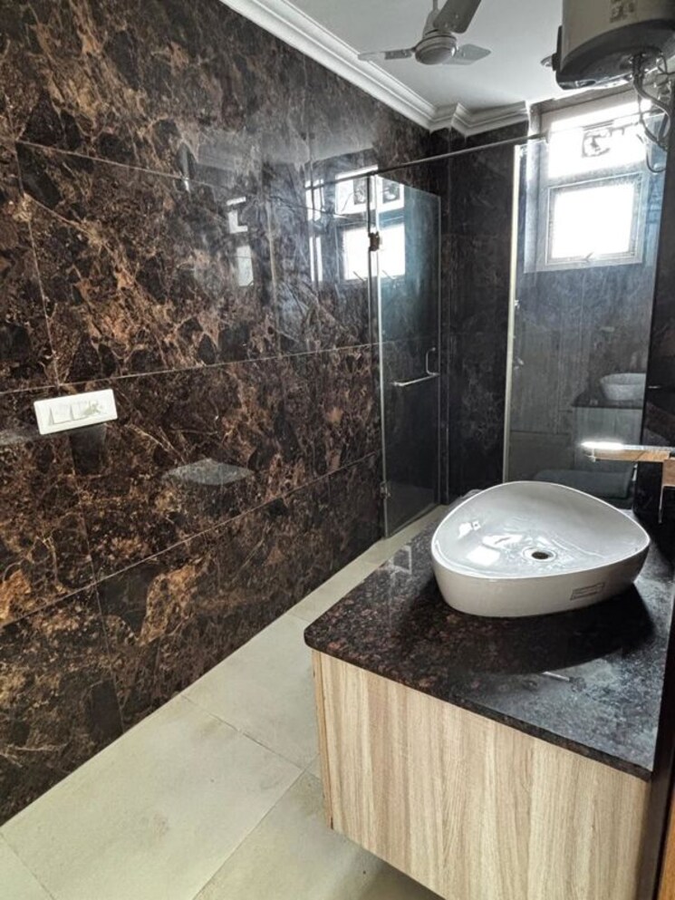 Bathroom, global-arcade 3 Bedroom 1780 Sq.Ft. Builder Floor In Sector 42 Gurgaon 9736085