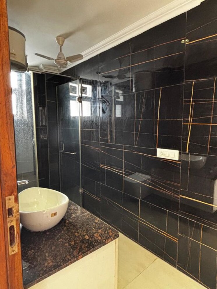 Bathroom, global-arcade 3 Bedroom 1770 Sq.Ft. Builder Floor In Sector 42 Gurgaon 9736084